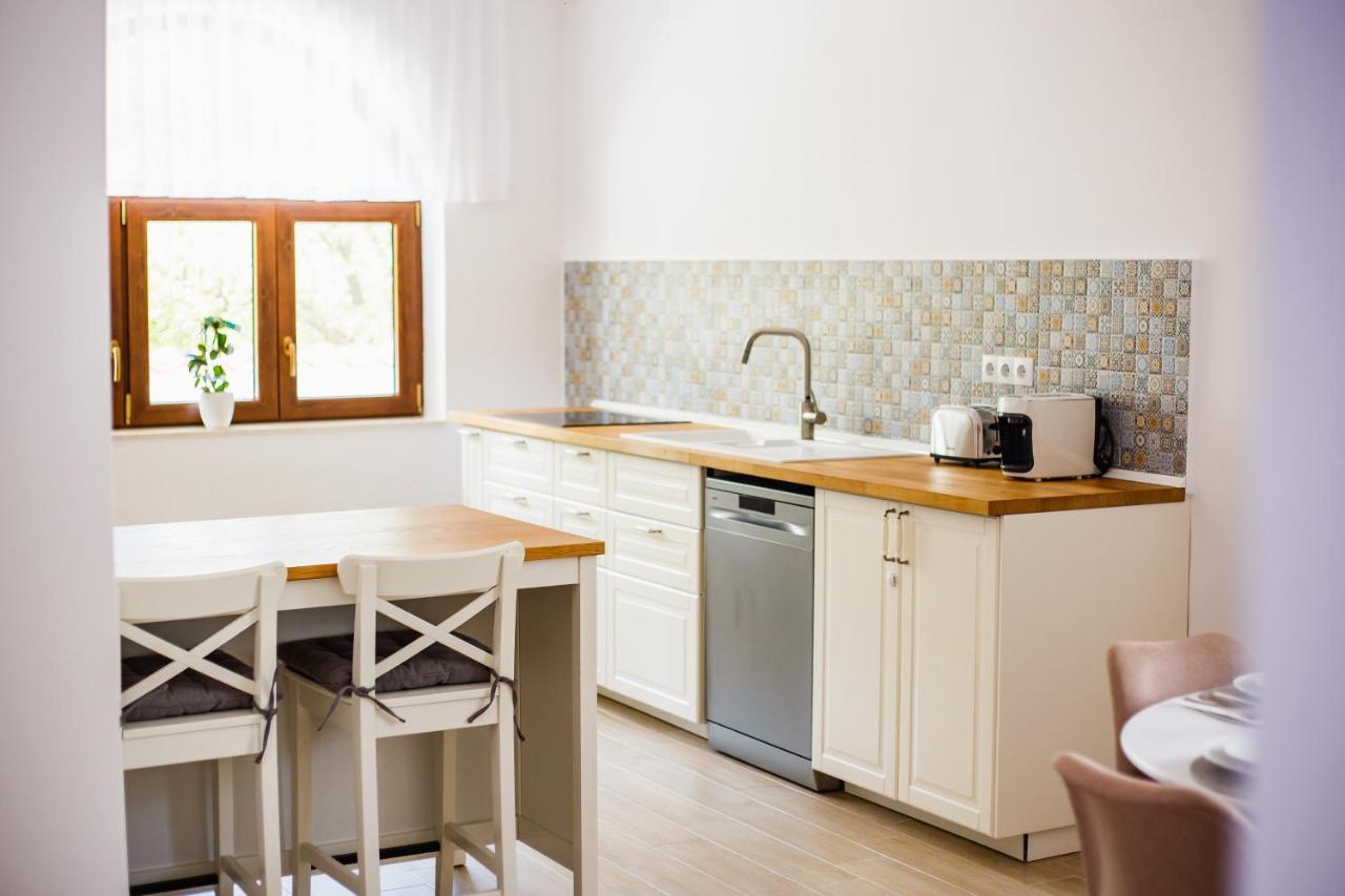Rya Residence Oradea Exterior foto