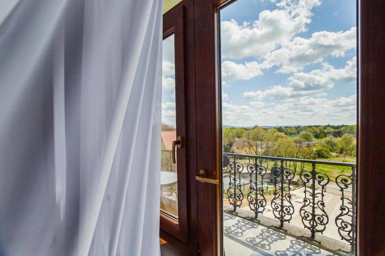Rya Residence Oradea Exterior foto